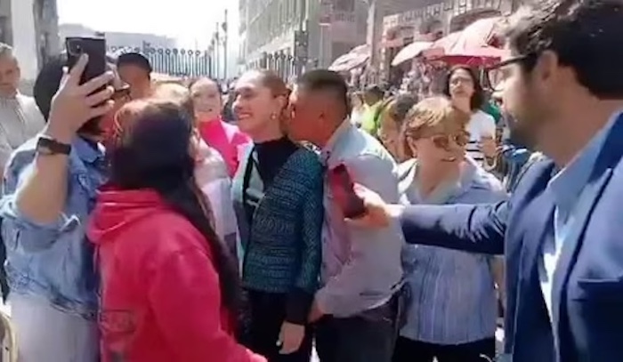 Mexicos President Sheinbaum To Press Charges After Being Groped At Public Event Mexicos President Sheinbaum To Press Charges After Being Groped At Public Event