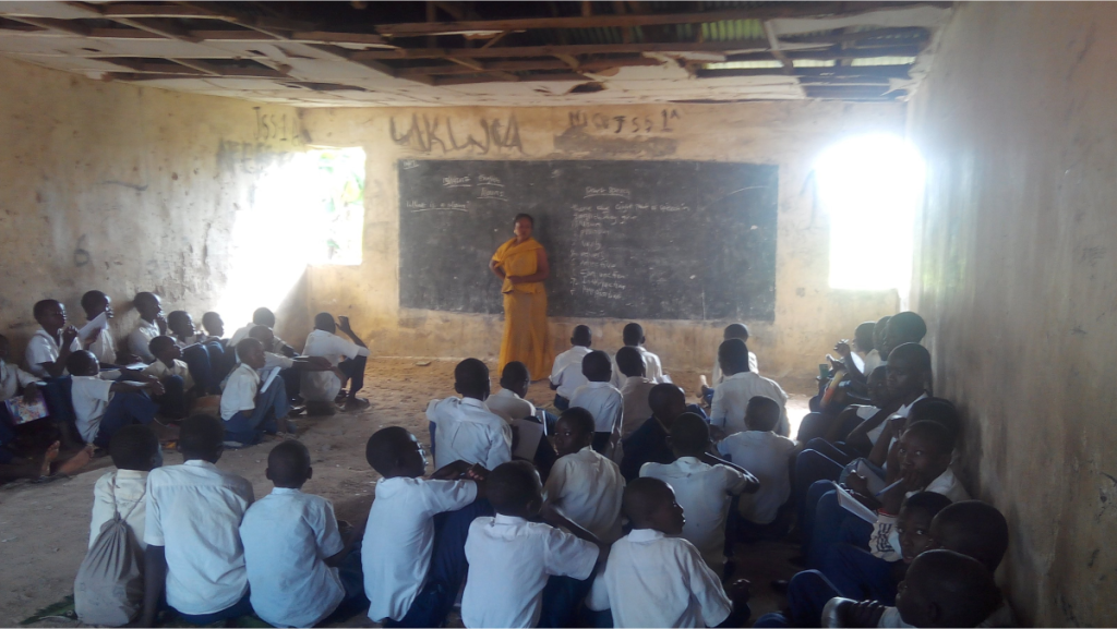 Photo Of Students In A Dilapidated Classroom Used To Illustrate The Story. 1 Photo Of Students In A Dilapidated Classroom Used To Illustrate The Story. 1