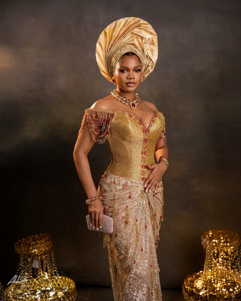 Shimmering Bridal Look15 Shimmering Bridal Look15