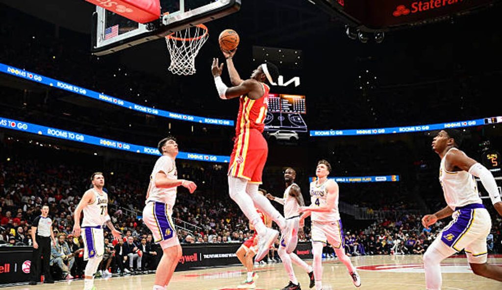 Atlanta Ga Onyeka Okongwu Of The Atlanta Hawks Shoots The Ball During The Game Against The