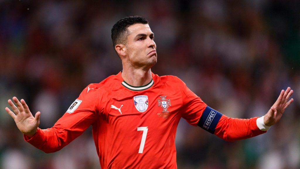 Crop 3647092 Crop 3647092