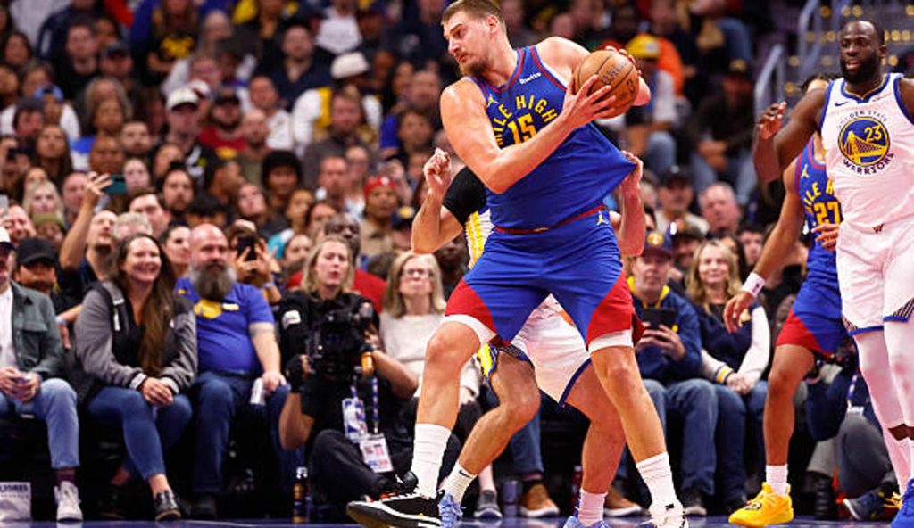 Denver Colorado Nikola Jokic Of The Denver Nuggets Drives To The Basket Against The Golden