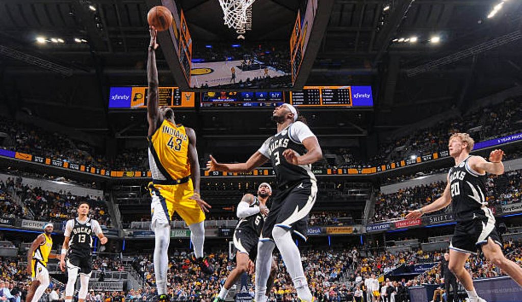 Indianapolis In Pascal Siakam Of The Indiana Pacers Drives To The Basket During The Game Indianapolis In Pascal Siakam Of The Indiana Pacers Drives To The Basket During The Game