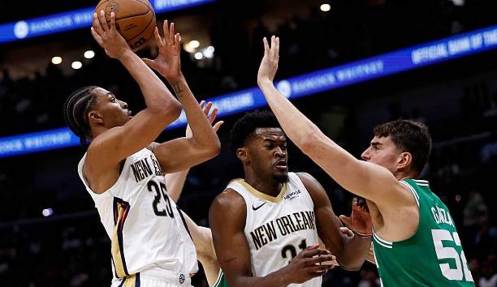 New Orleans Louisiana Trey Murphy Iii Of The New Orleans Pelicans Shoots Over Luka Garza Of