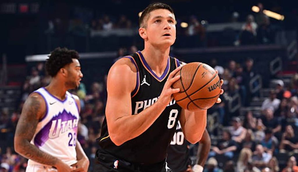 Phoenix Az Grayson Allen Of The Phoenix Suns Prepares To Shoot A Free Throw Against The Utah
