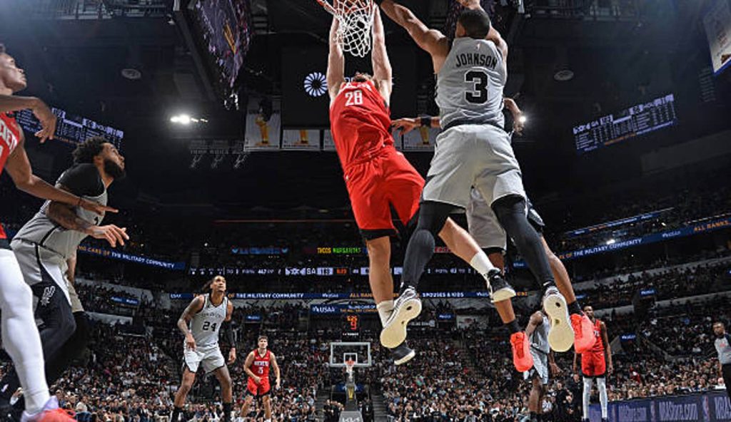 San Antonio Tx Alperen Sengun Of The Houston Rockets Dunks The Ball During The Game Against