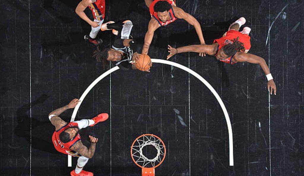 San Antonio Tx Stephon Castle Of The San Antonio Spurs Drives To The Basket During The Game San Antonio Tx Stephon Castle Of The San Antonio Spurs Drives To The Basket During The Game