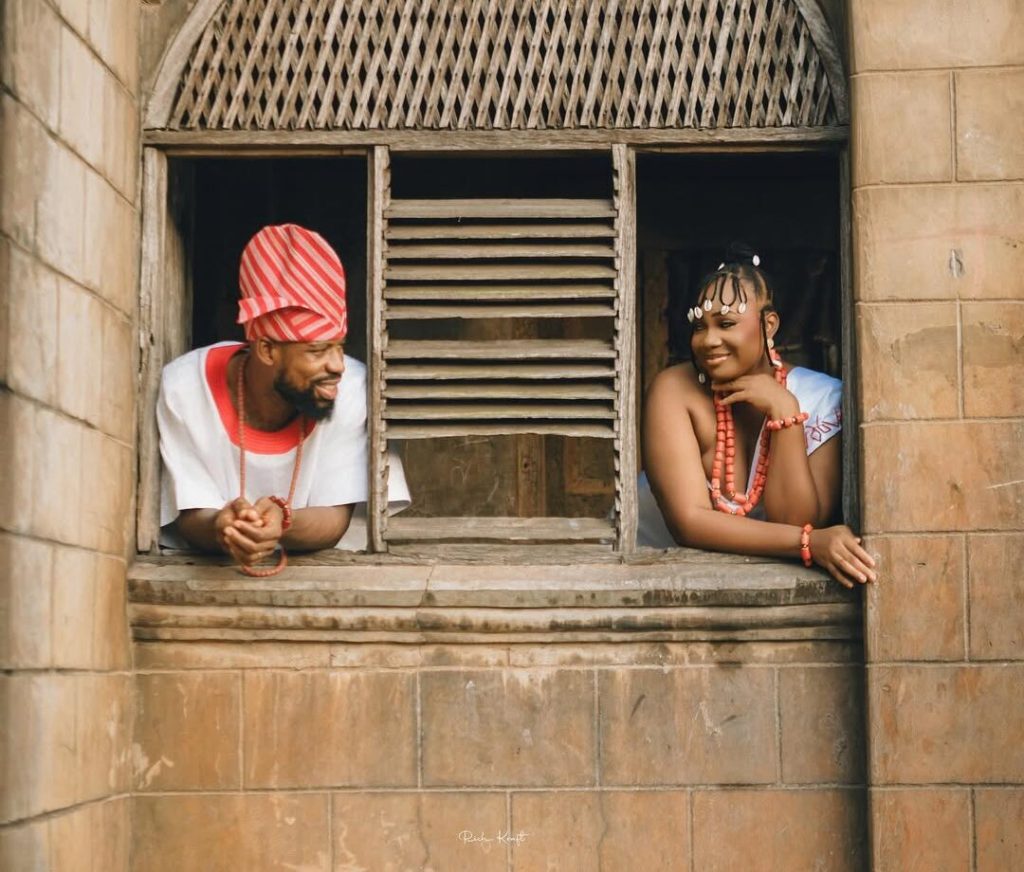 Vintage Yoruba Couple E1762065833488