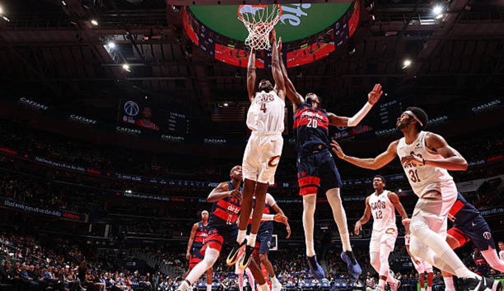 Washington Dc Evan Mobley Of The Cleveland Cavaliers Dunks The Ball During The Game Against